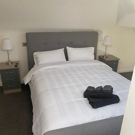 Spacious 2 Bedroom Apartment Liverpool Exterior foto